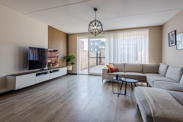 Medium property photo - Wimpelplantsoen 227, 1319 ED Almere